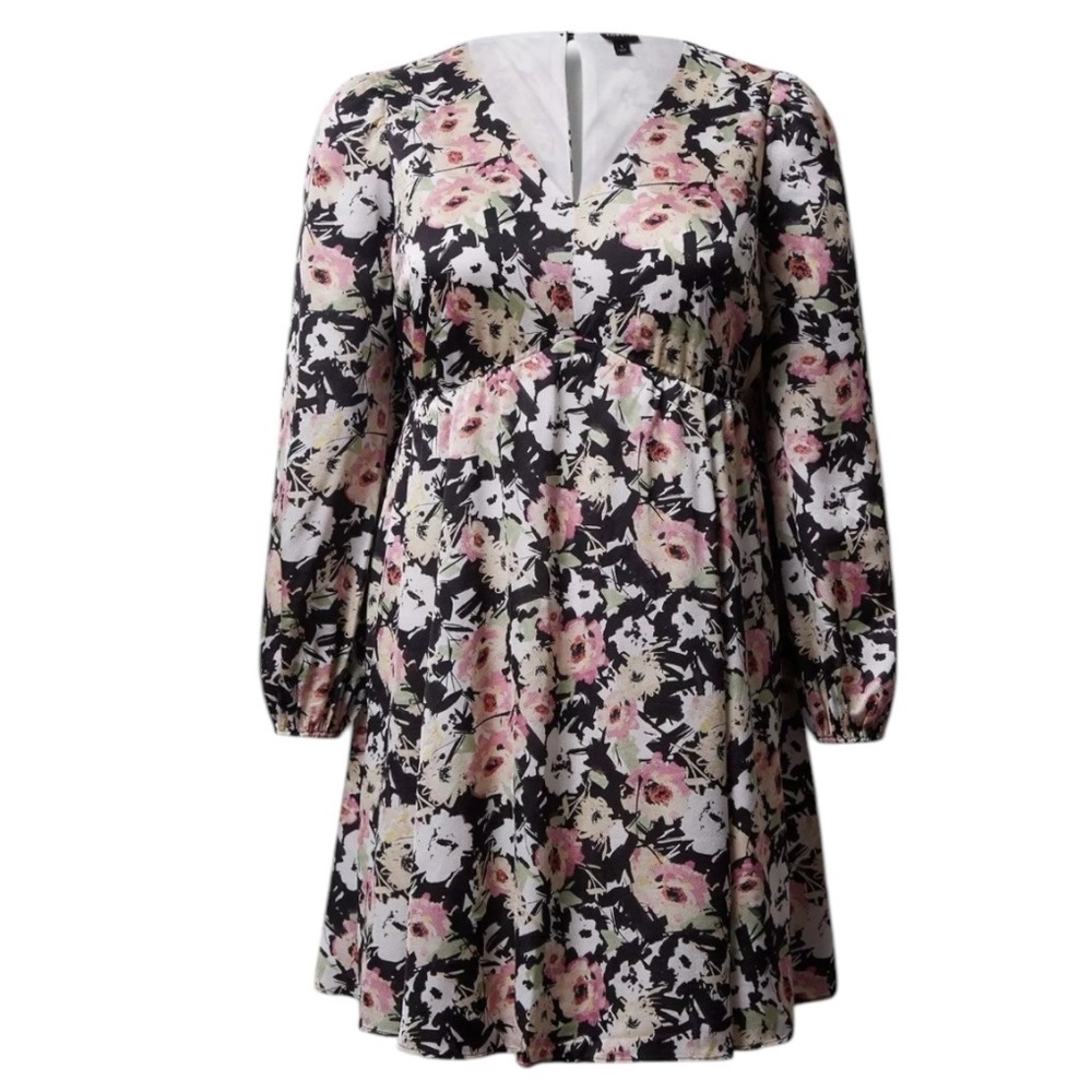 NWT Torrid Floral Babydoll Dress Size 3